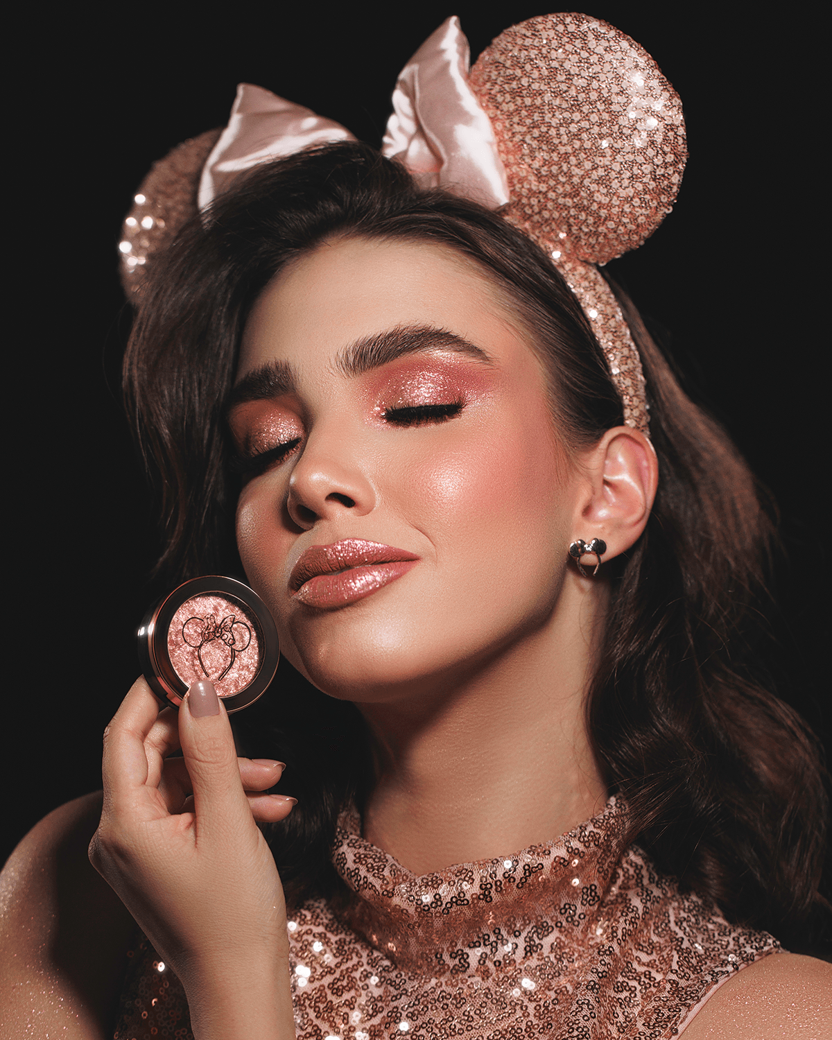 Minnie Mouse Mirror Sequin Effect